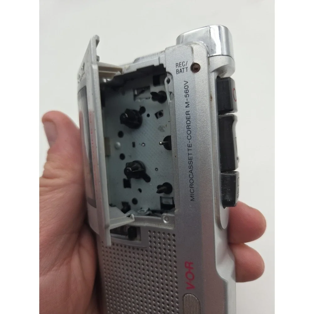 Sony M-560V MicroCassette Voice Recorder Clear Voice Plus ~FOR RERAIR or PARTS~